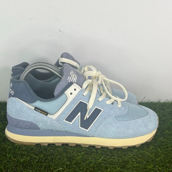 New Balance 574 Sneakers Men's US 8.5/ Women’s 10 Blue Suede Lifestyle Shoes - Picture 3 of 8
